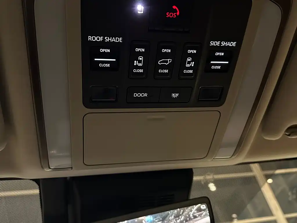 Toyota Alphard — фото 20