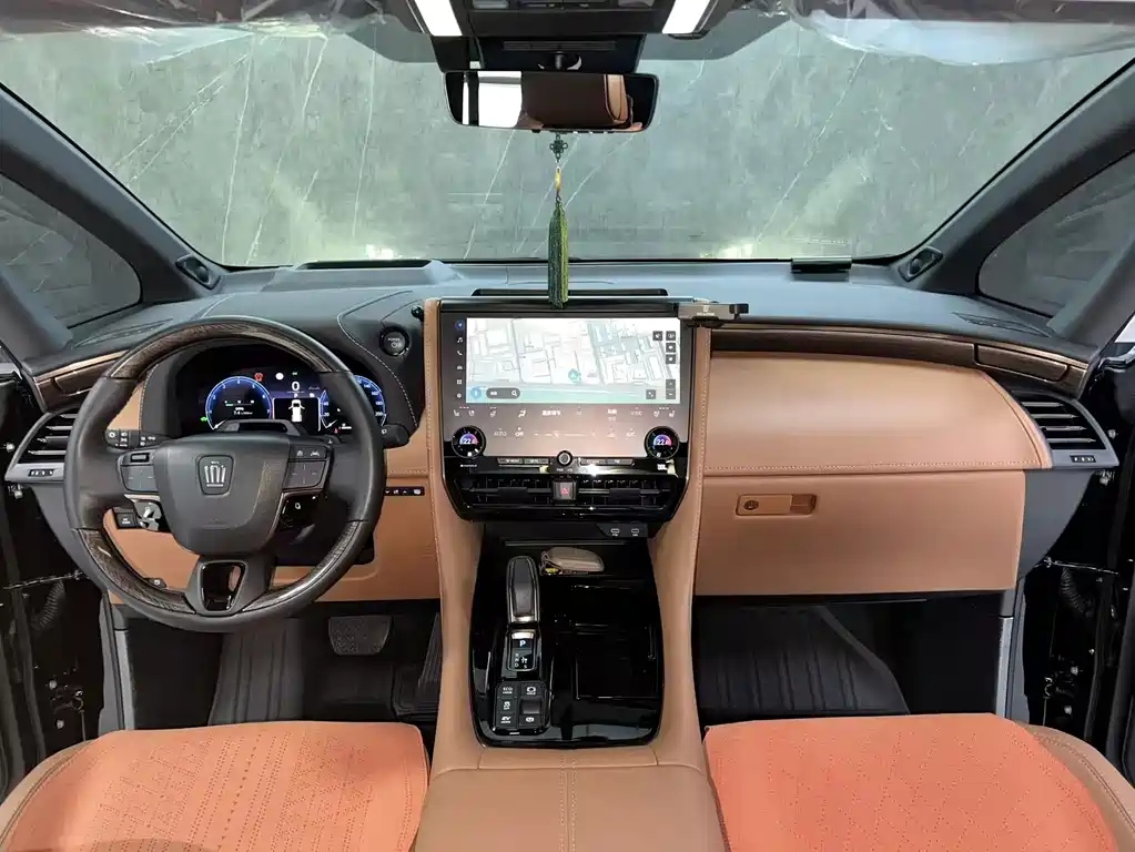 Toyota Vellfire — фото 11