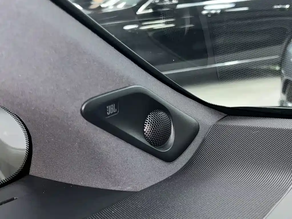 Toyota Vellfire — фото 18