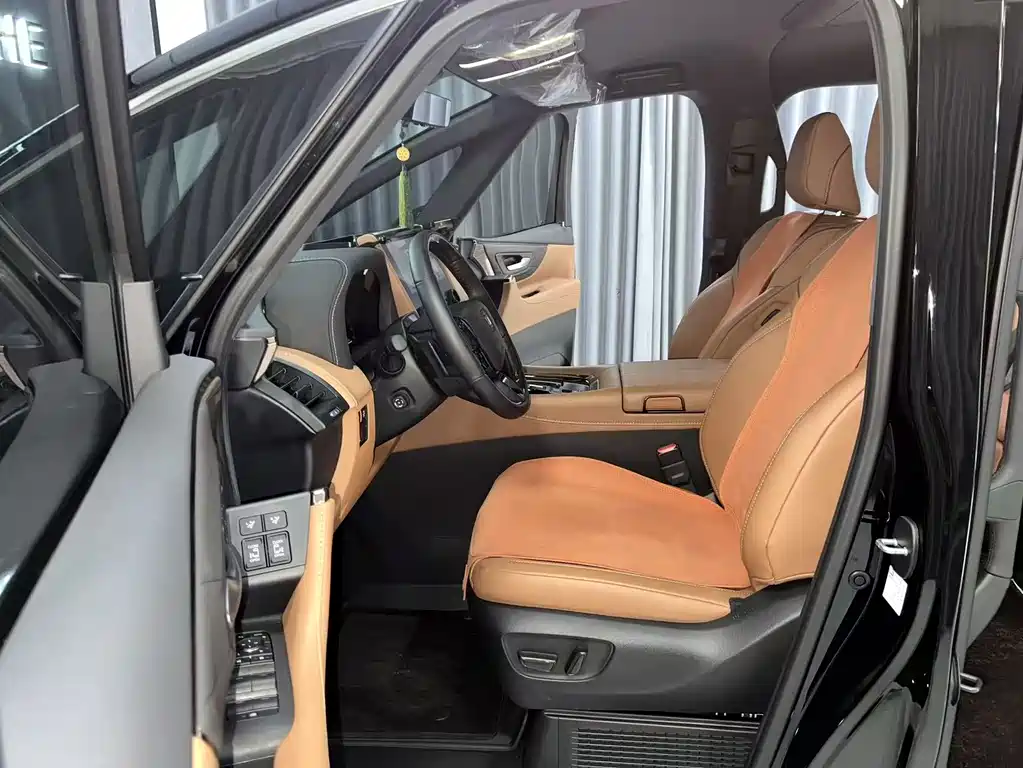 Toyota Vellfire — фото 7
