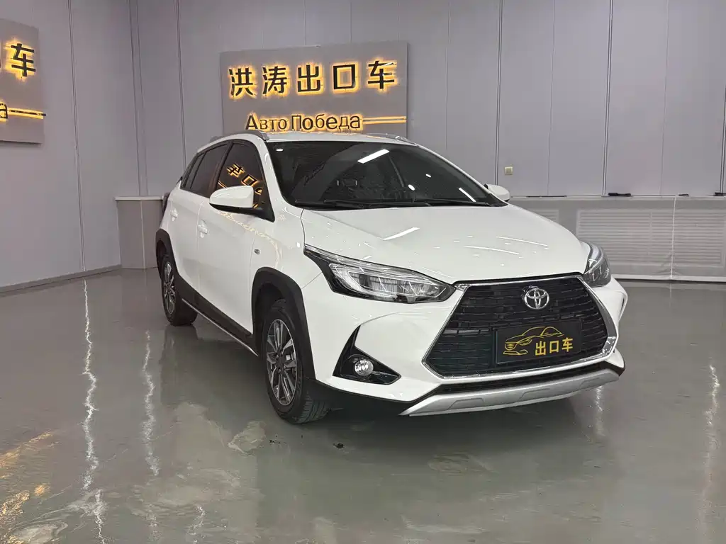 Toyota Yaris L — фото 3