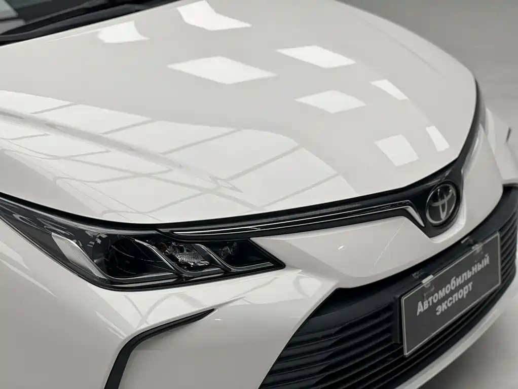 Toyota Corolla — фото 6