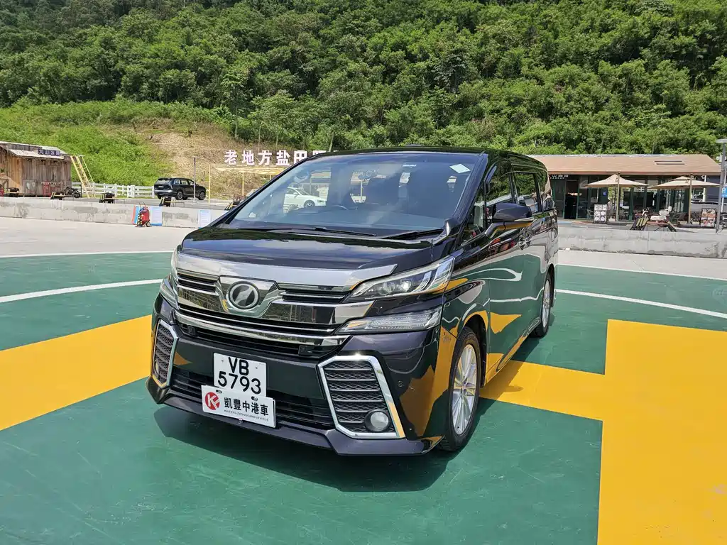 Toyota Vellfire — фото 2