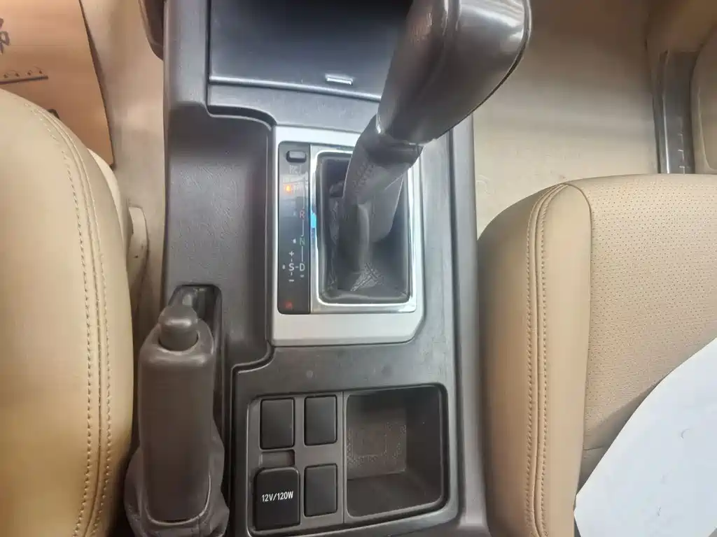 Toyota Prado (Import) — фото 11