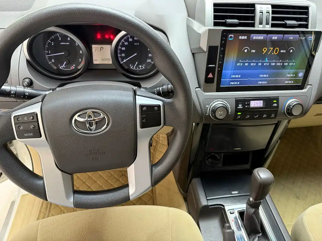 Toyota Prado (Import) — фото 13