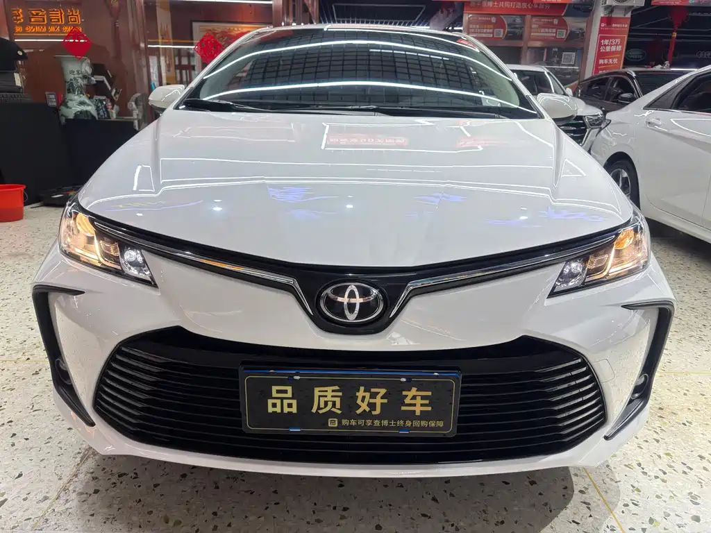 Toyota Corolla — фото 2