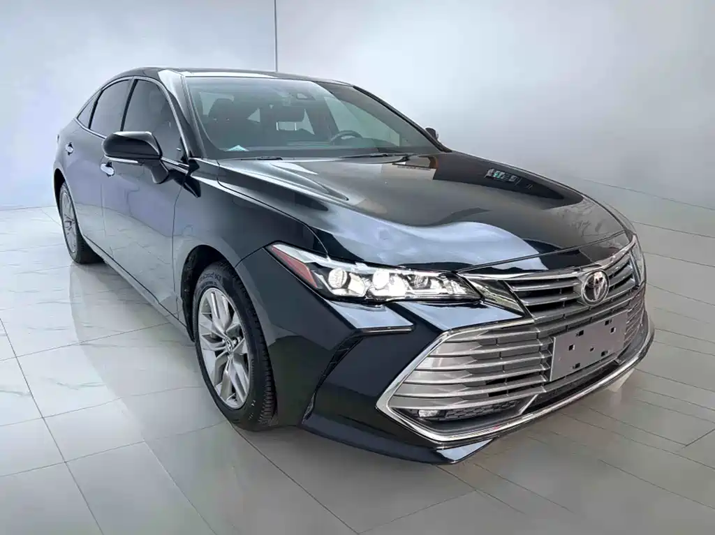 Toyota Avalon — фото 2