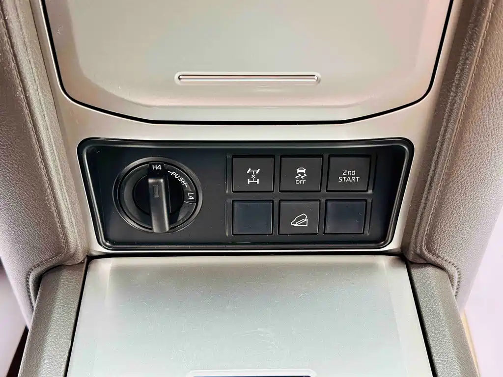 Toyota Prado (Import) — фото 13