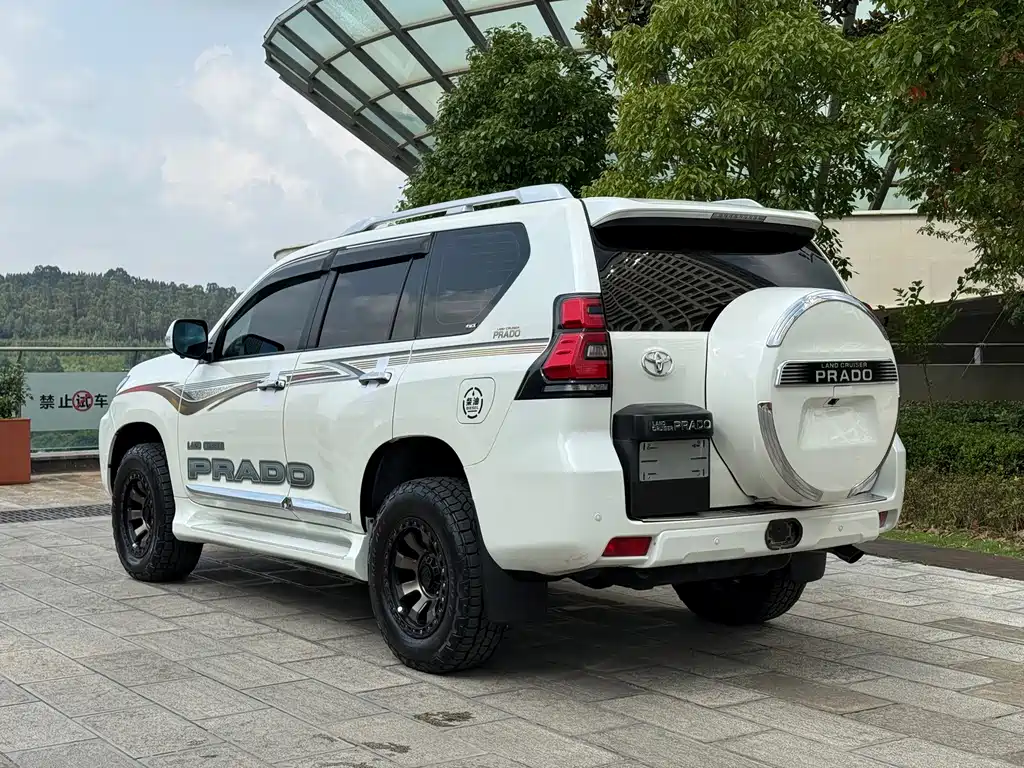 Toyota Prado (Import) — фото 4