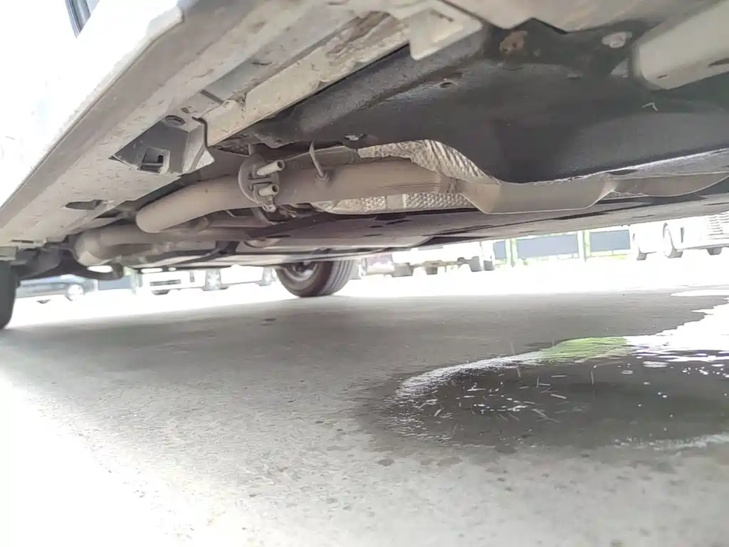 Toyota Granvia — фото 21
