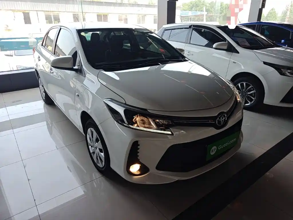 Toyota Vios — фото 4