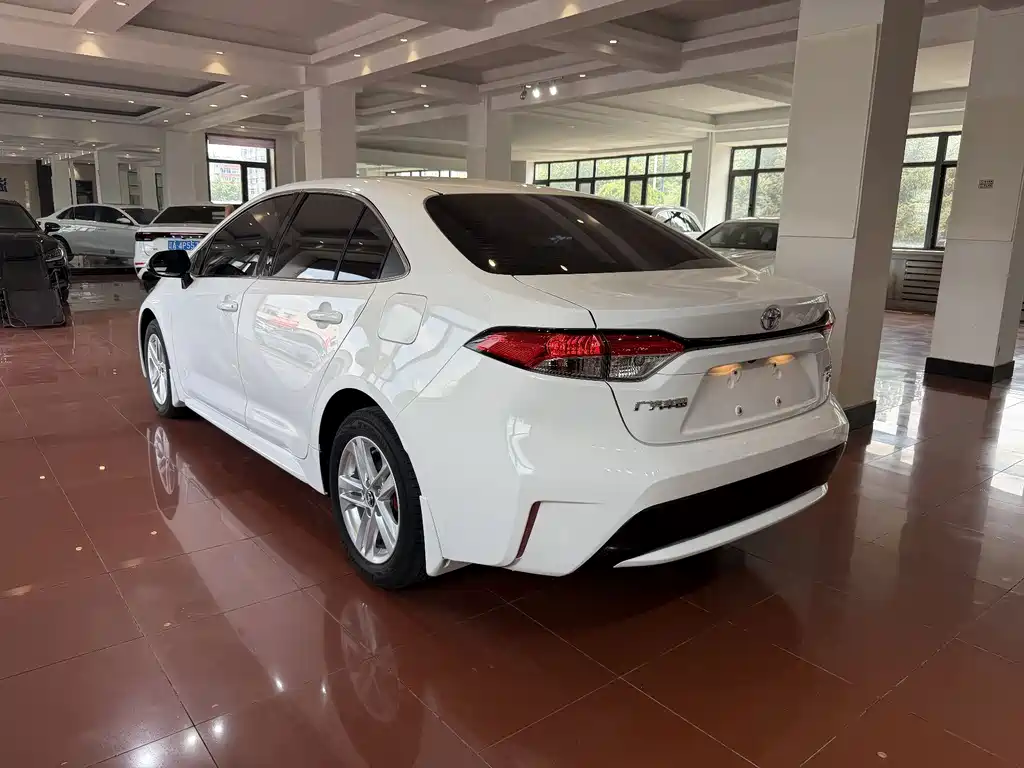 Toyota Levin — фото 18