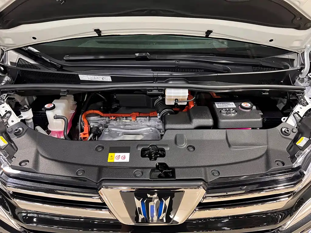 Toyota Vellfire — фото 17