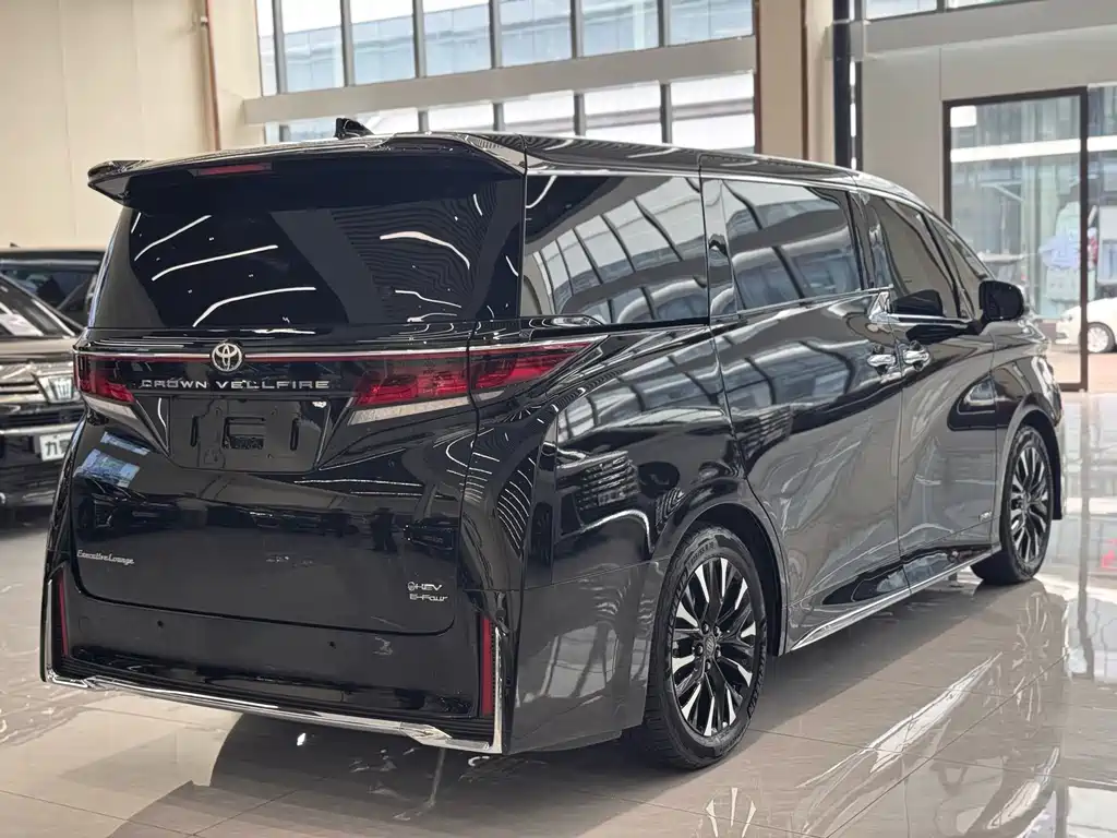Toyota Vellfire — фото 9