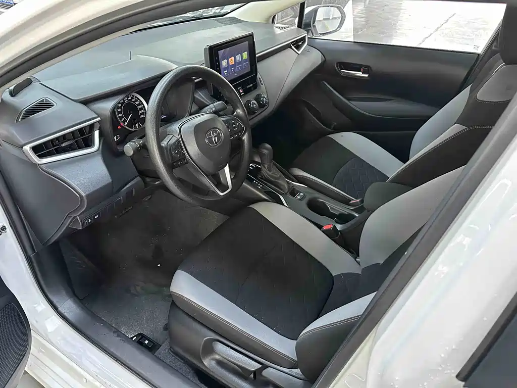 Toyota Corolla — фото 11