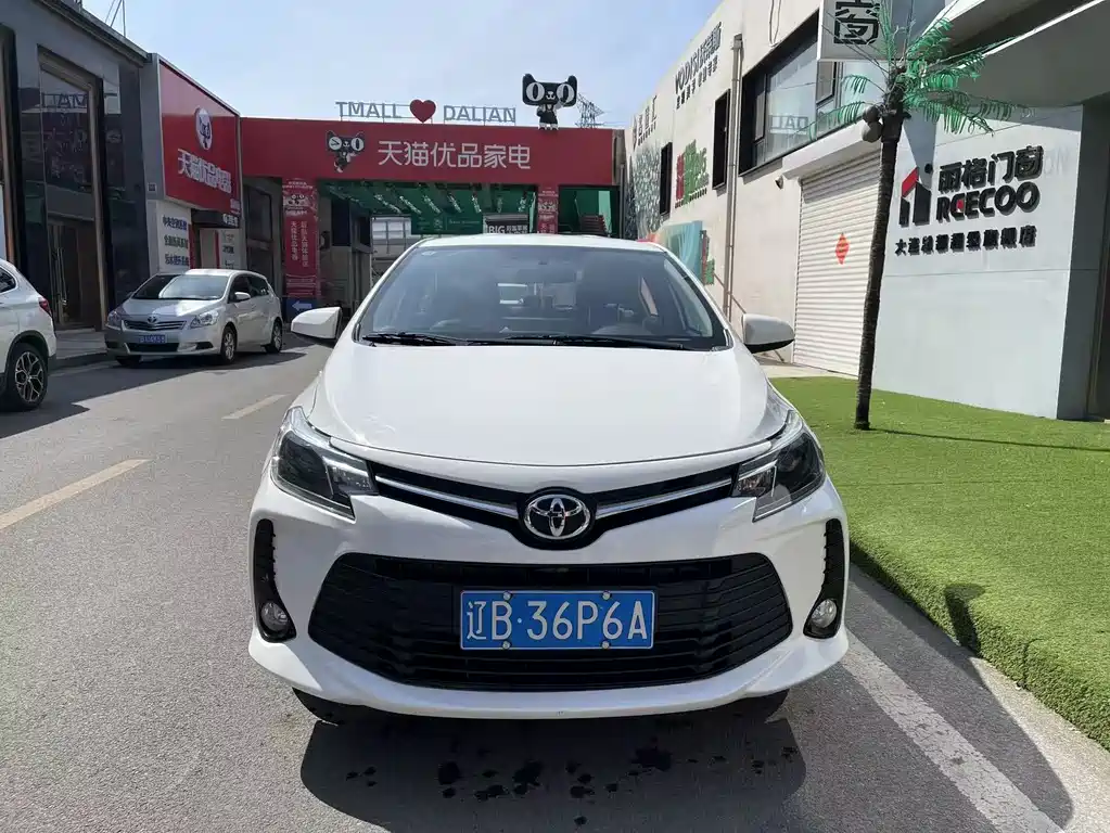 Toyota Vios — фото 2