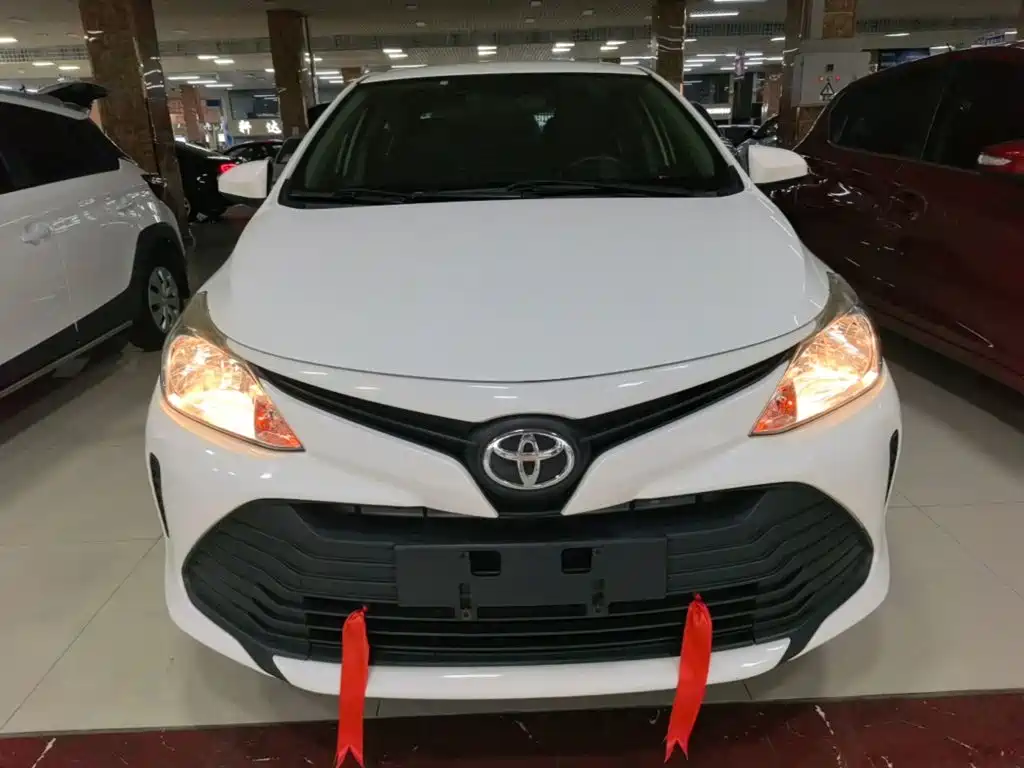 Toyota Vios — фото 3