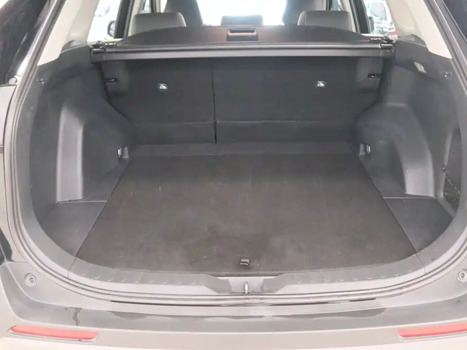 Toyota RAV4 — фото 17