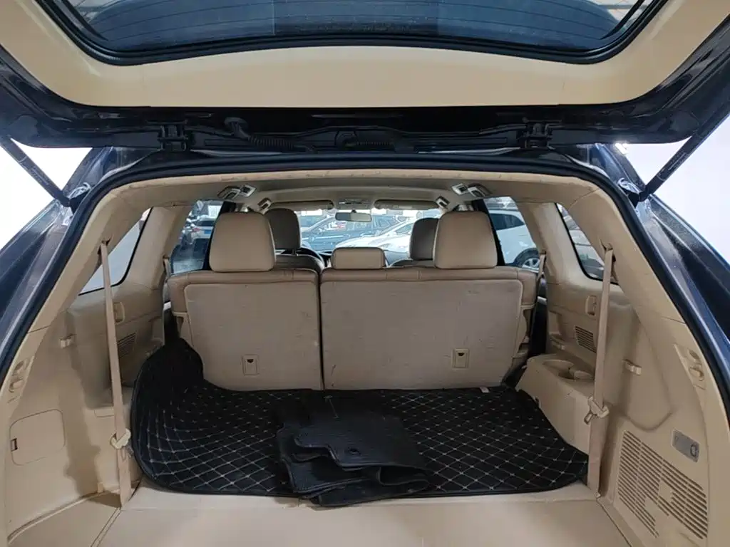 Toyota Highlander — фото 15