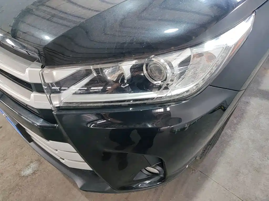 Toyota Highlander — фото 18