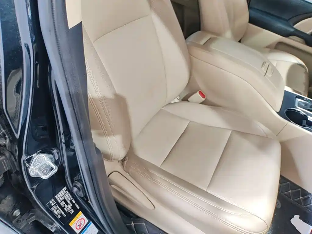 Toyota Highlander — фото 20
