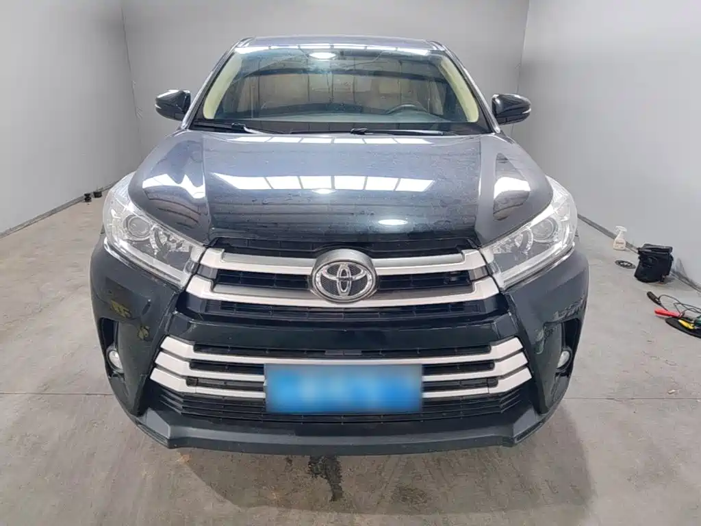 Toyota Highlander — фото 3