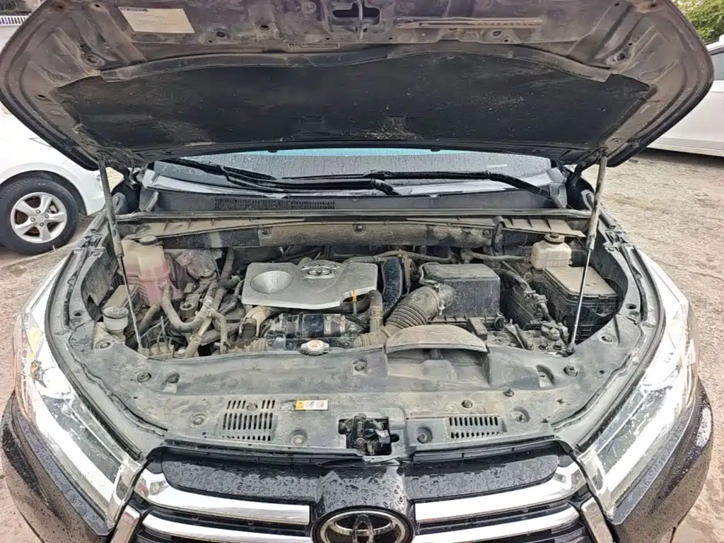 Toyota Highlander — фото 20