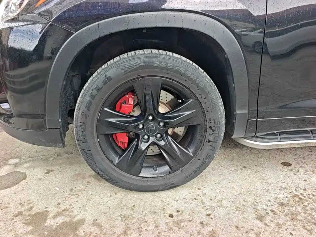 Toyota Highlander — фото 23