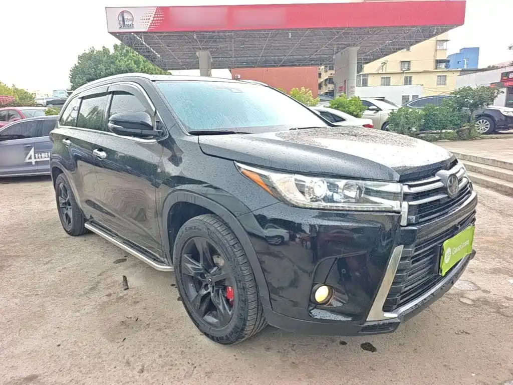 Toyota Highlander — фото 4
