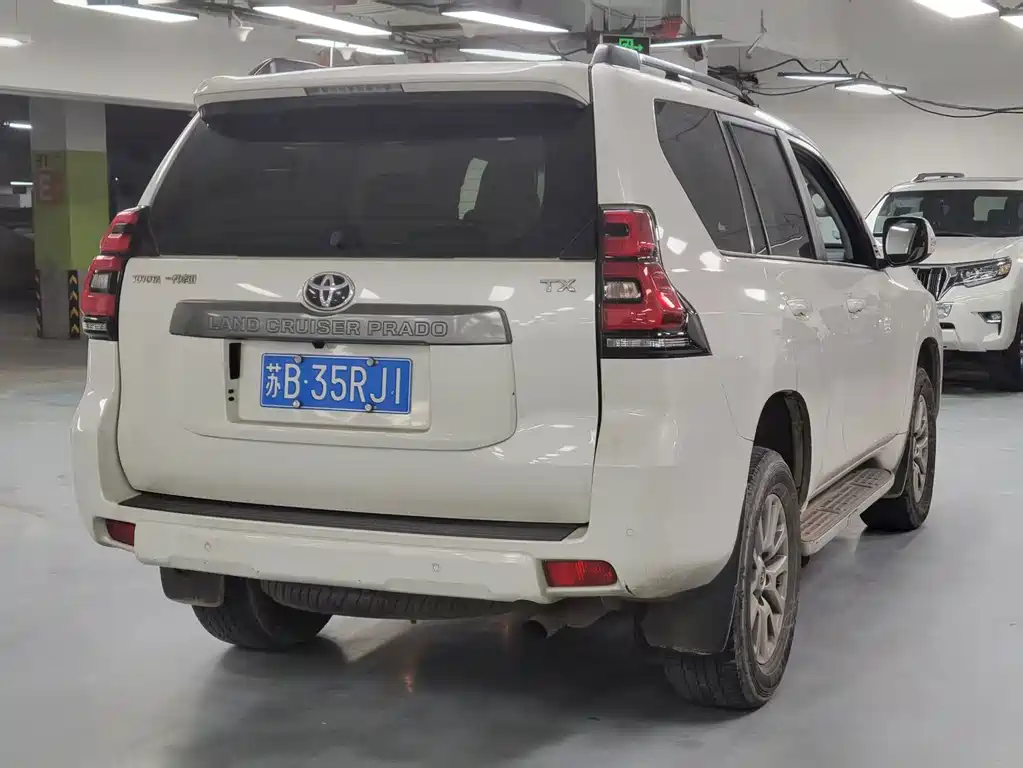 Toyota Prado — фото 13