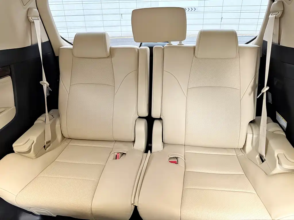 Toyota Alphard — фото 22