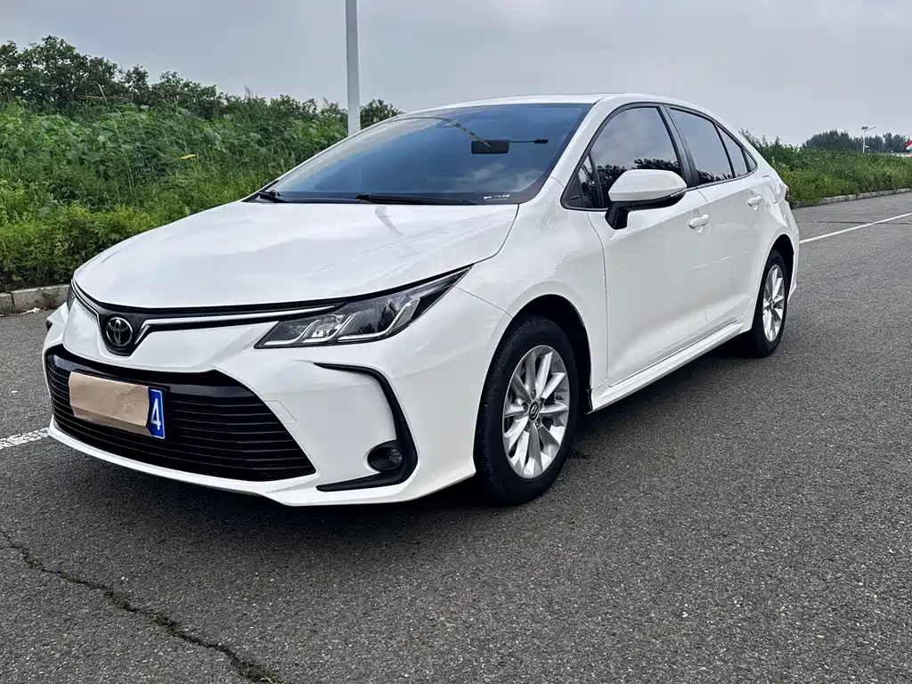 Toyota Corolla — фото 3