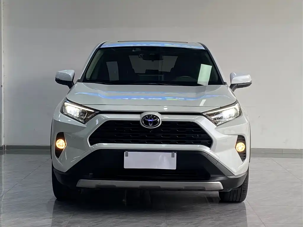 Toyota RAV4 — фото 2