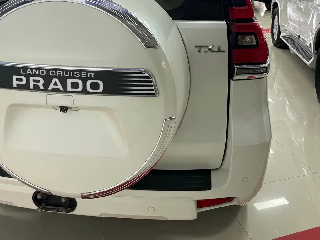 Toyota Prado (Import) — фото 11