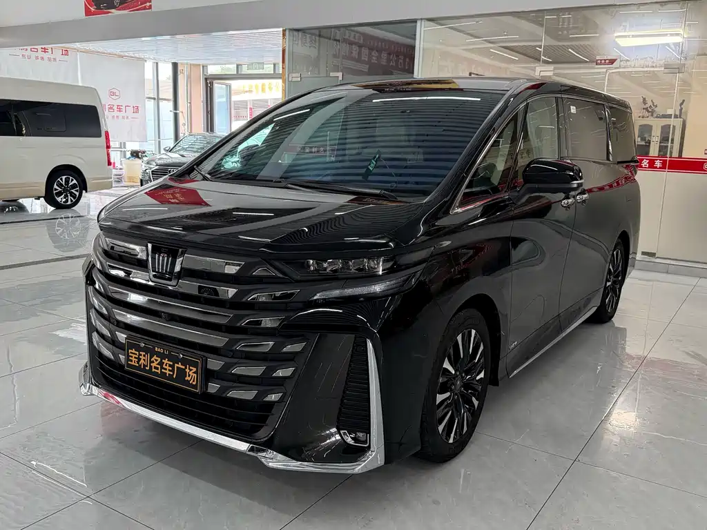 Toyota Vellfire — фото 4