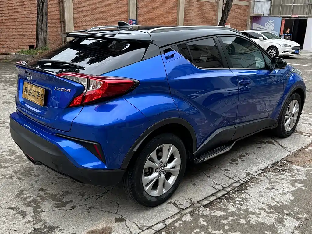 Toyota IZOA — фото 6
