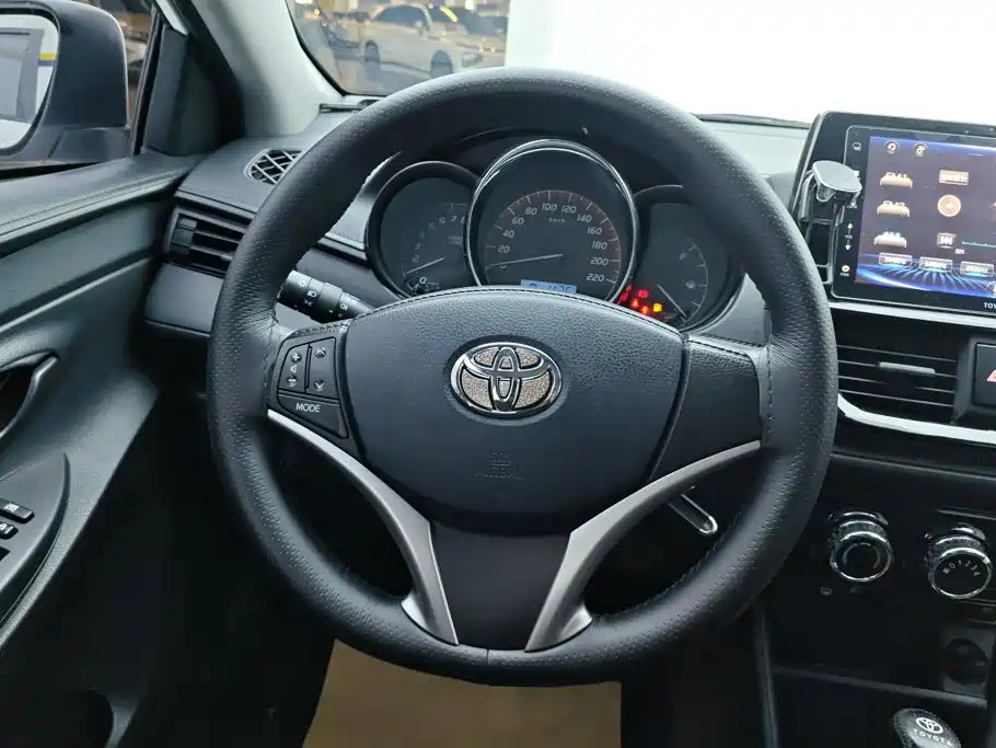 Toyota Vios FS — фото 15