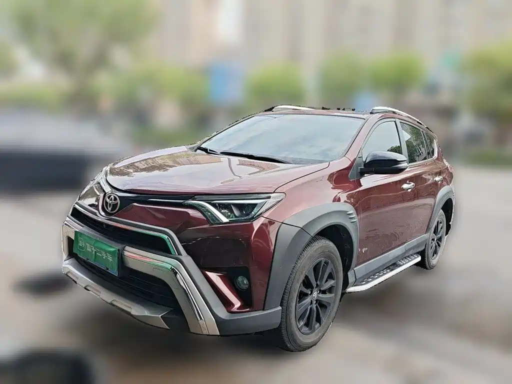 Toyota RAV4 — фото 2