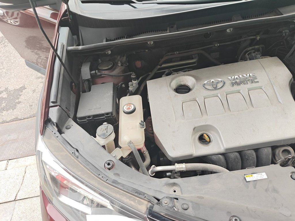 Toyota RAV4 — фото 21