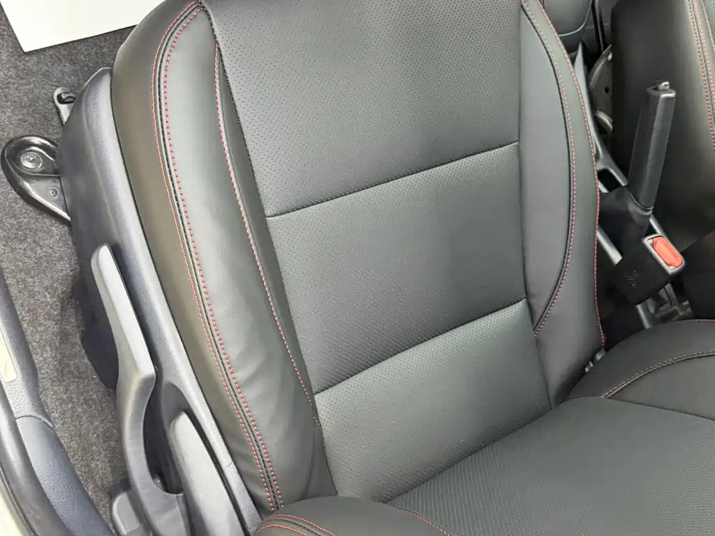 Toyota Yaris L — фото 17