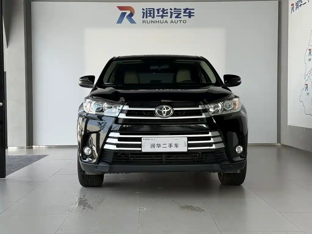 Toyota Highlander — фото 2