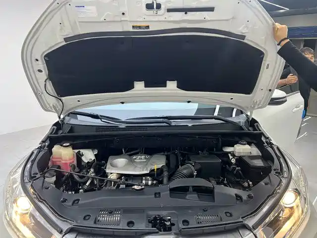 Toyota Highlander — фото 17