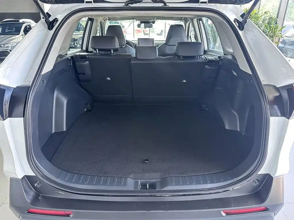 Toyota RAV4 Prime — фото 15
