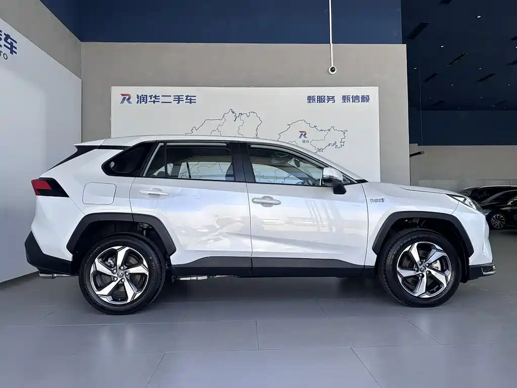 Toyota RAV4 Prime — фото 3