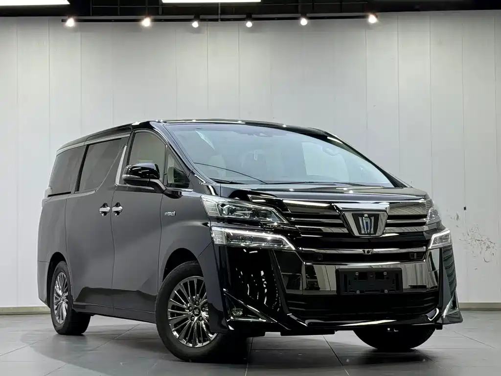 Toyota Vellfire — фото 3