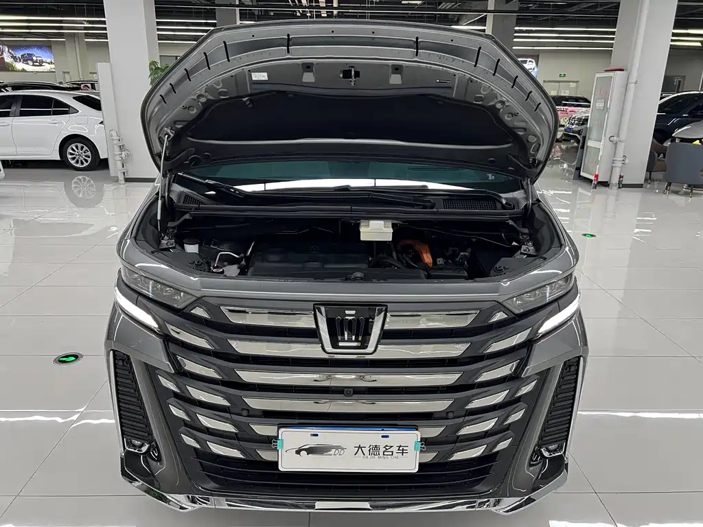 Toyota Vellfire — фото 28