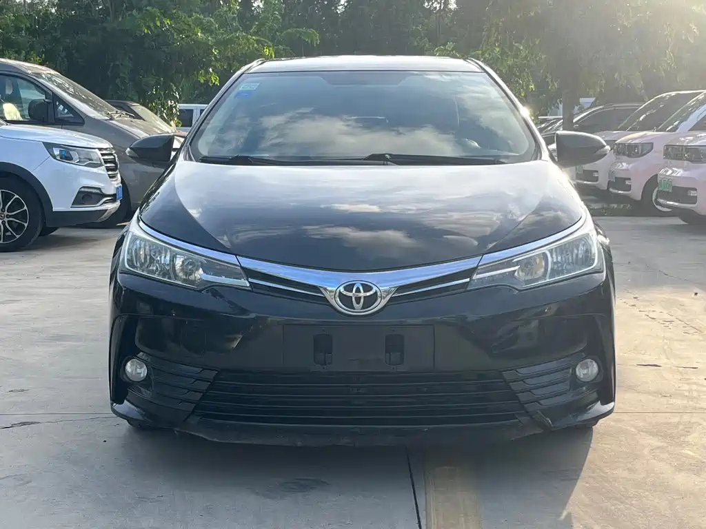 Toyota Corolla — фото 3