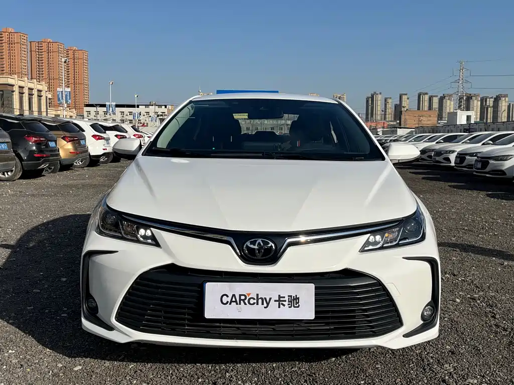 Toyota Corolla — фото 2