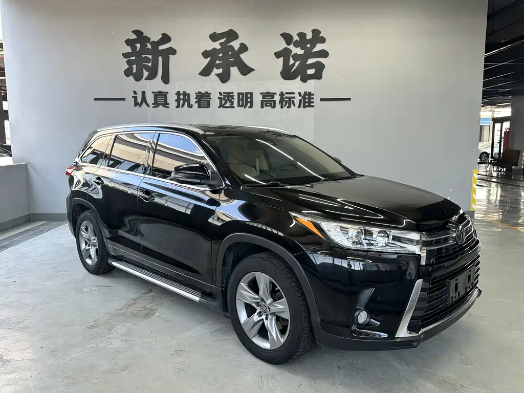 Toyota Highlander — фото 3