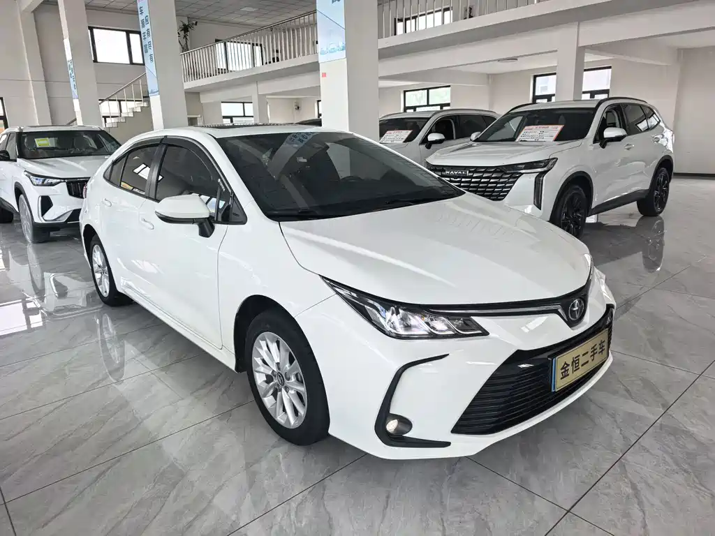 Toyota Corolla — фото 2